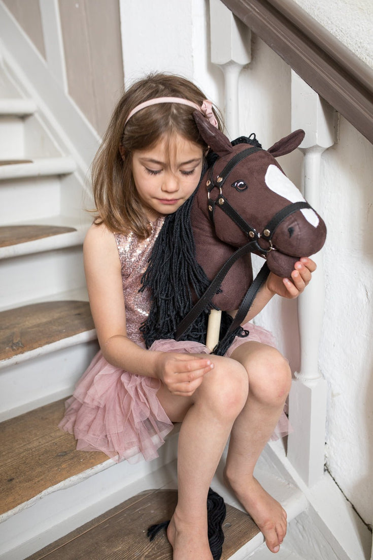 by Astrup - Hobby Horse Steckenpferd mit offenem Maul - Braun - 5706798843632 - littlehipstar.com