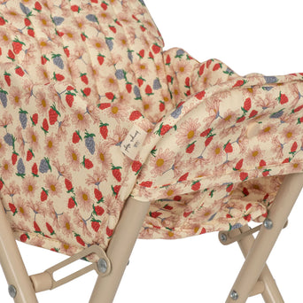 Konges Slojd - Marguerit Berry Puppen-Hochstuhl mit Bezug aus Baumwolle - 5715404133739 - littlehipstar.com