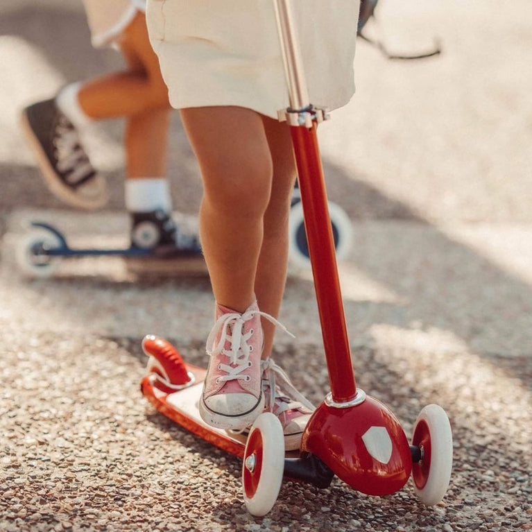 Banwood - Scooter Roller mit Korb - Rosa - 8445027020716 - littlehipstar.com