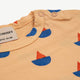 Bobo Choses - Sail Boat T-Shirt aus Bio-Baumwolle in Hellbraun - 9 Monate - 8445782008110 - littlehipstar.com