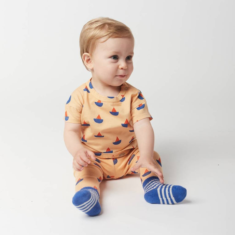 Bobo Choses - Sail Boat T-Shirt aus Bio-Baumwolle in Hellbraun - 9 Monate - 8445782008110 - littlehipstar.com