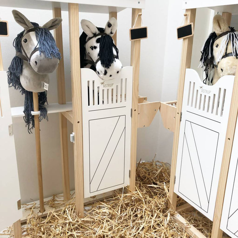 by ASTRUP - Hobby Horse Steckenpferd - Weiß Gefleckt - 5706798843489 - littlehipstar.com