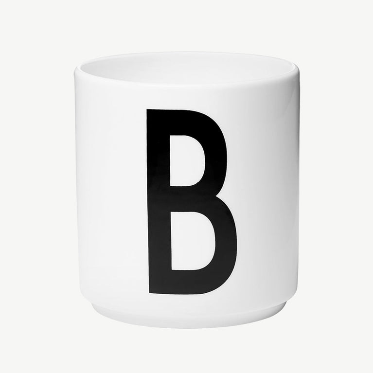 Design Letters - „AJ“ weißer Buchstaben-Becher aus Porzellan - U - 5710498720216 - littlehipstar.com