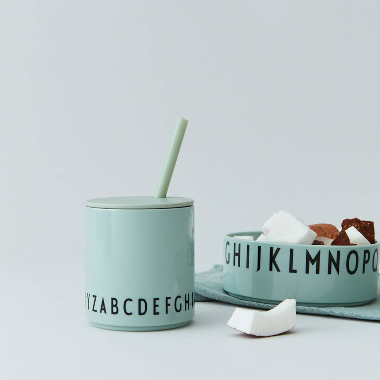 Design Letters - Eat & Learn Kinderbecher aus Tritan - Nude - 5710498185756 - littlehipstar.com