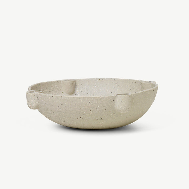 ferm LIVING - Adventskranz Kerzenhalter aus Steingut - Ø 27 cm - Light Grey - 5704723260974 - littlehipstar.com