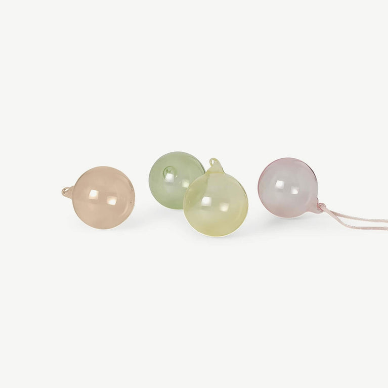 ferm LIVING - Baumschmuck Glaskugeln - Ø 8 cm - 4er-Set - Mixed Dark - 5704723290841 - littlehipstar.com
