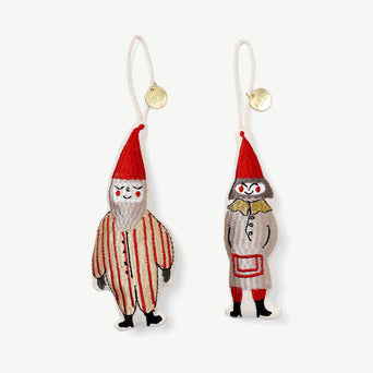 ferm LIVING - Bestickter Baumschmuck Weihnachtselfen aus Bio-Baumwolle - 2er-Set - 5704723272687 - littlehipstar.com