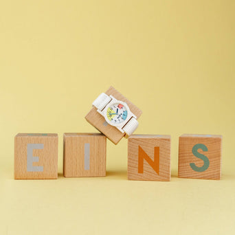 Hejkid - EINS Armbanduhr für Kinder - Banana - 4270003301749 - littlehipstar.com