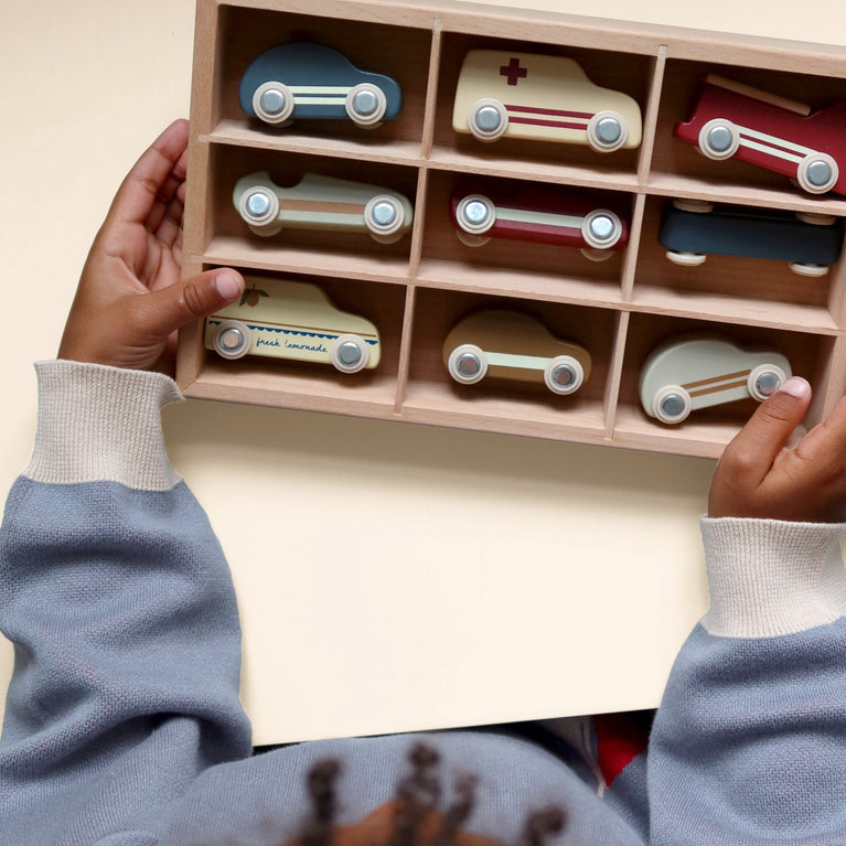 Konges Slojd - Mini Spielzeug Autos aus Holz - 9 Stück - 5715404133449 - littlehipstar.com