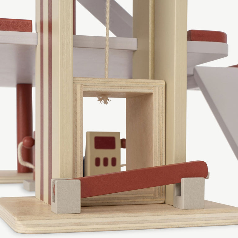 Konges Slojd - Parkhaus mit 3 Autos aus Holz - 5715404133777 - littlehipstar.com