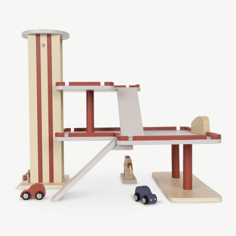 Konges Slojd - Parkhaus mit 3 Autos aus Holz - 5715404133777 - littlehipstar.com