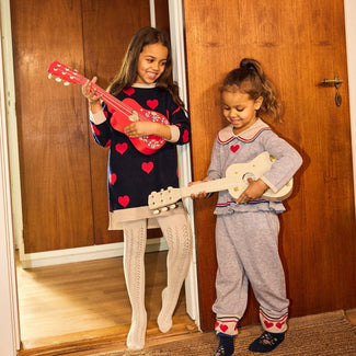 Konges Slojd - Spielzeug Gitarre aus Holz - 5715404133661 - littlehipstar.com