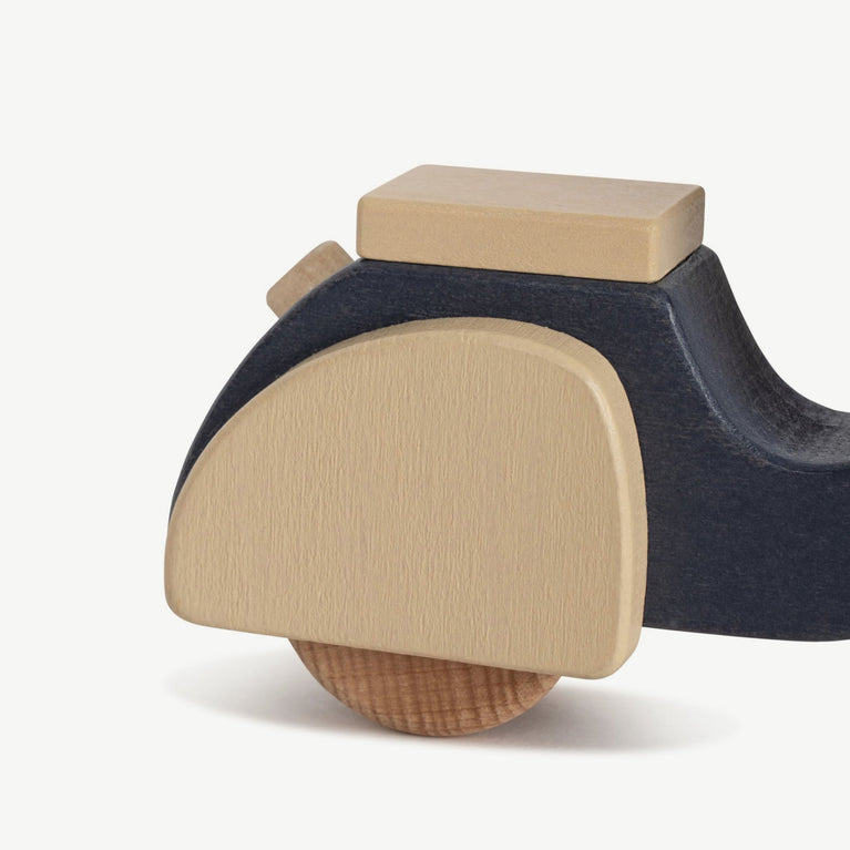 Konges Slojd - Spielzeug Motorroller aus Holz - 5715404133050 - littlehipstar.com