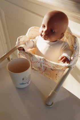 Konges Slojd - Swan Puppenstuhl mit Bezug aus Baumwolle - 5715404075411 - littlehipstar.com