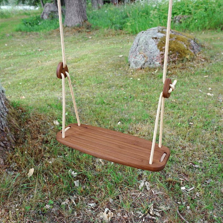 lillagunga - Lillagunga Outdoor Classic Walnut - Kinderschaukel aus Walnussholz - Schwarz - 6430064323892 - littlehipstar.com
