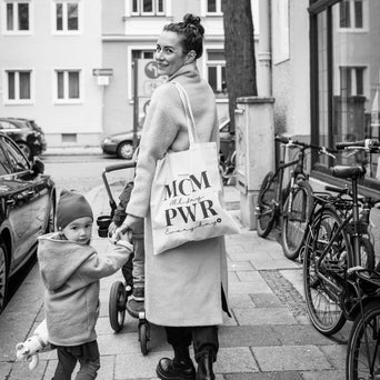 littlehipstar - MOM PWR Tote Bag Stofftasche aus Bio-Baumwolle in Natur - 2611214135556 - littlehipstar.com