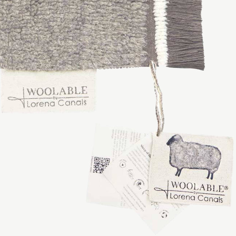 Lorena Canals - Sheep of the World Waschbarer Woll-Teppich - Steppe - Grau - 8435392622585 - littlehipstar.com