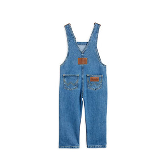 Mini Rodini - Mini Rodini x Wrangler Peace Dove Denim Latzhose in Blau - 3-5 Jahre (104/110) - 7332754610482 - littlehipstar.com
