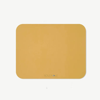 Noui Noui - Tischset aus Vinyl - Unifarben - Olive Haze - 4260686890654 - littlehipstar.com