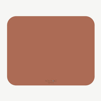 Noui Noui - Tischset aus Vinyl - Unifarben - Olive Haze - 4260686890654 - littlehipstar.com