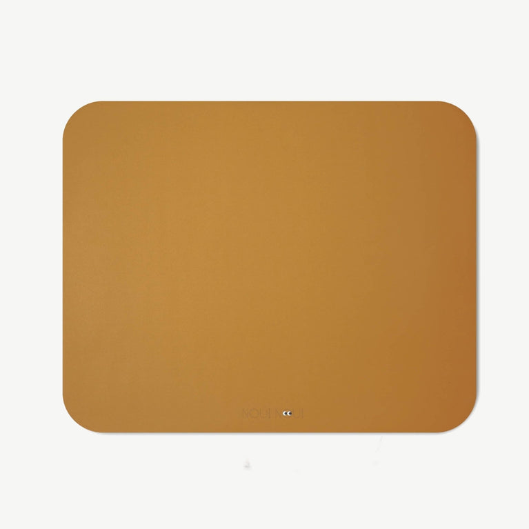 Noui Noui - XL Tischset aus Vinyl - Unifarben - Senfgelb - 4260686890272 - littlehipstar.com