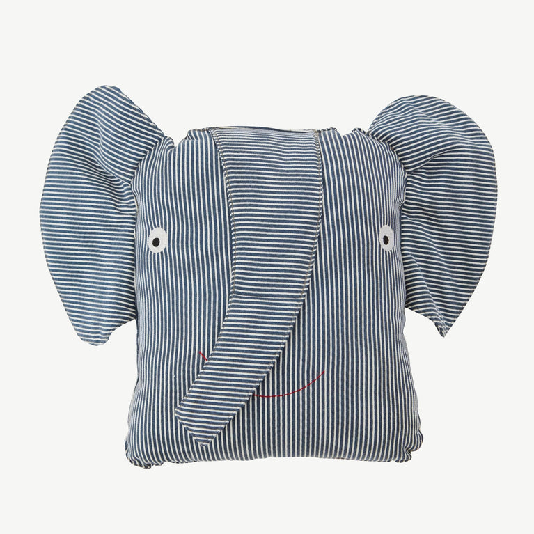 Erik Elefant Kuschelkissen aus Bio-Baumwolle in Blau