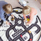 Play & Go - 2-in-1 Aufbewahrungsbeutel - Roadmap - 5425038799729 - littlehipstar.com