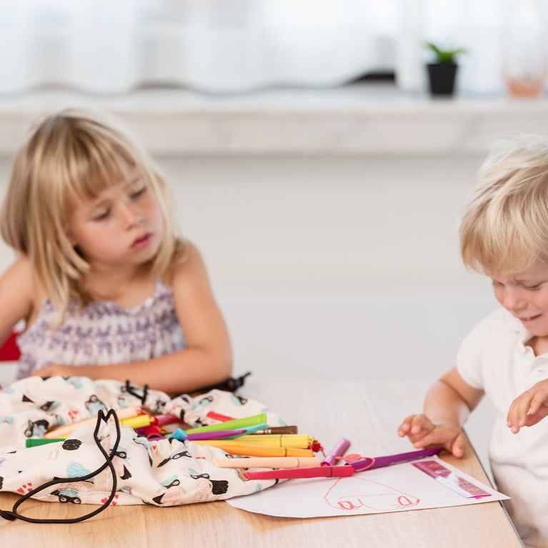 Play & Go - 2-in-1 Mini Aufbewahrungsbeutel - Supergirl - 5425038799903 - littlehipstar.com