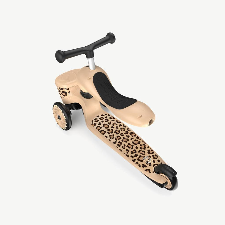 Scoot and Ride - 2in1 Kickboard Highwaykick 1 Lifestyle - Leopard - 4897033966078 - littlehipstar.com