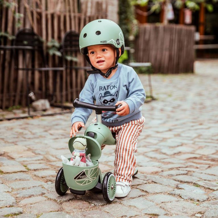 Scoot and Ride - 2in1 Kickboard Highwaykick 1 Lifestyle - Lines - Grün - 4897033966047 - littlehipstar.com