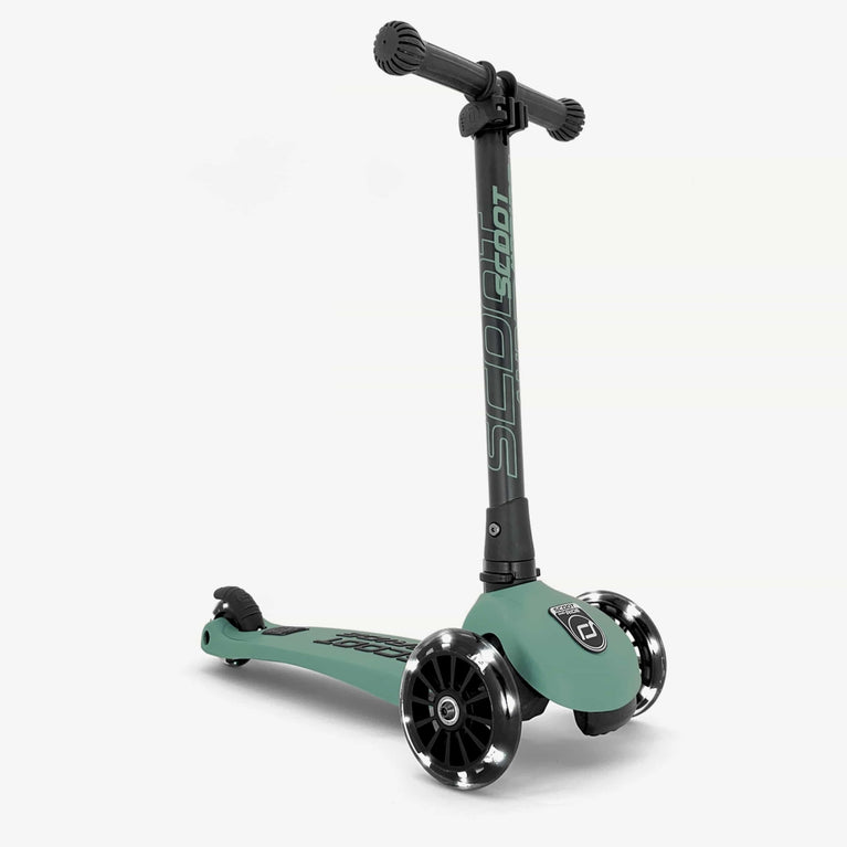 Scoot and Ride - Kickboard Highwaykick 3 LED - Forest - 4897033963459 - littlehipstar.com