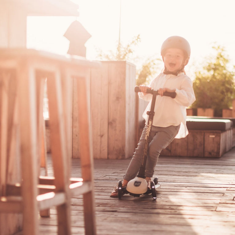 Scoot and Ride - Kickboard Highwaykick 3 LED - Steel - 4897033963473 - littlehipstar.com