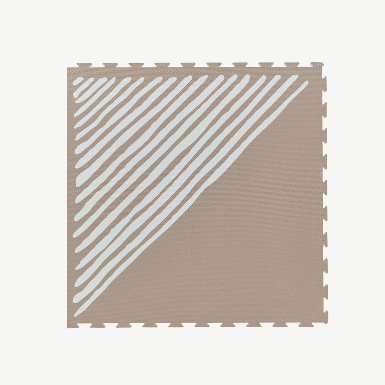 toddlekind - Spielmatte Prettier Playmats - Sandy Lines Series - 120 x 180 cm - Stone - 4260620339065 - littlehipstar.com