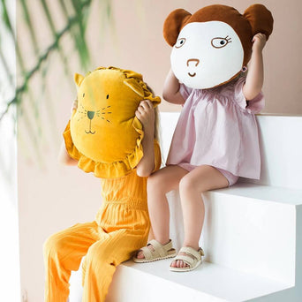 Wigiwama - Löwe Kuscheltier Kissen aus Samt - 4751030592428 - littlehipstar.com